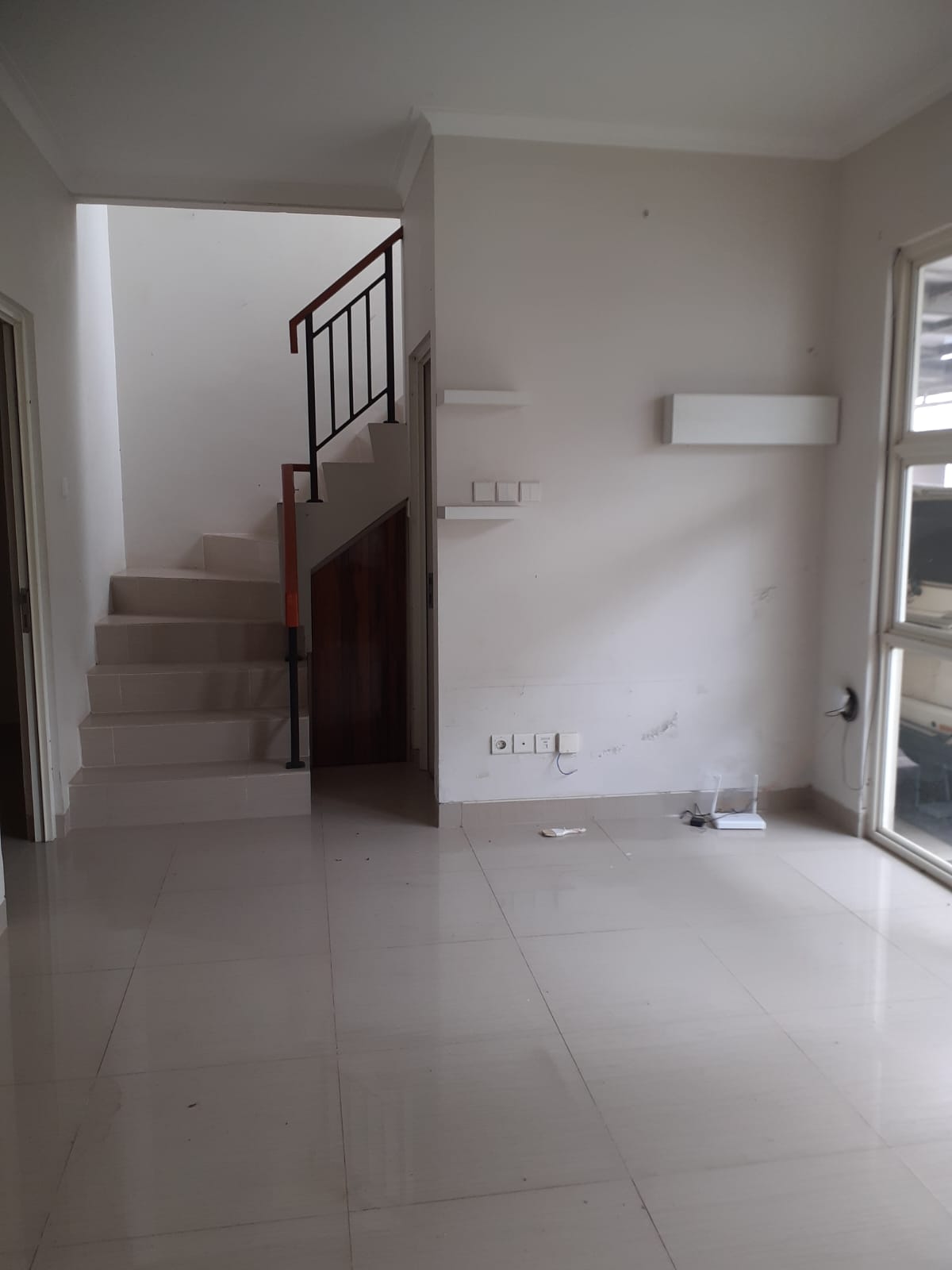DiJual Rumah di Monte Cavallo Grand Wisata
